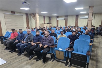 بعدازظهر امروز و با حضور مدرس کمیسیون داوران فدراسیون کشتی :